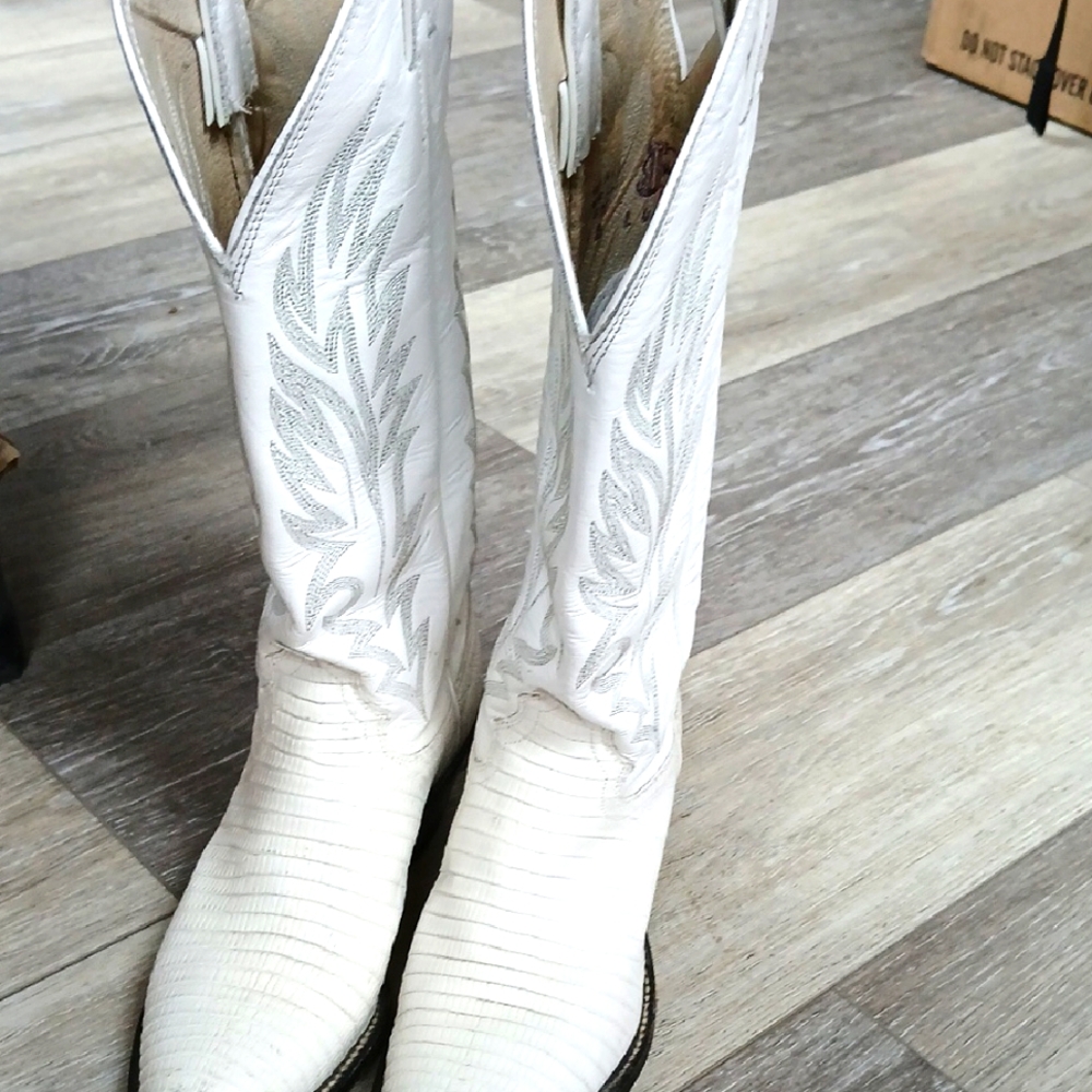 White Western Cowboy Boots